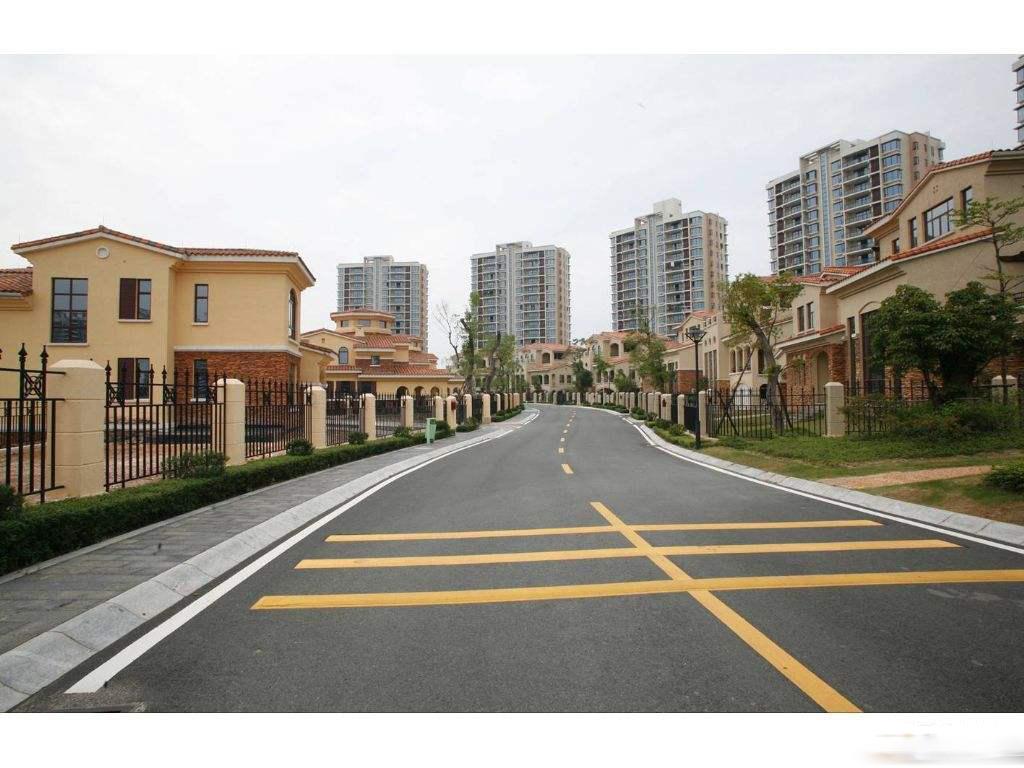 小區(qū)道路劃線